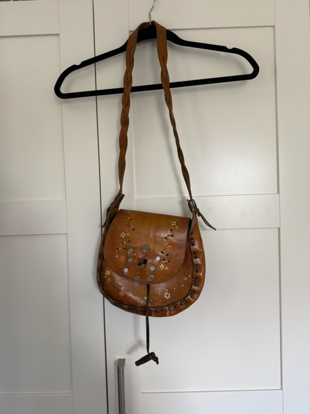 vintage 1970s hand-tooled leather saddle bag or messenger purse